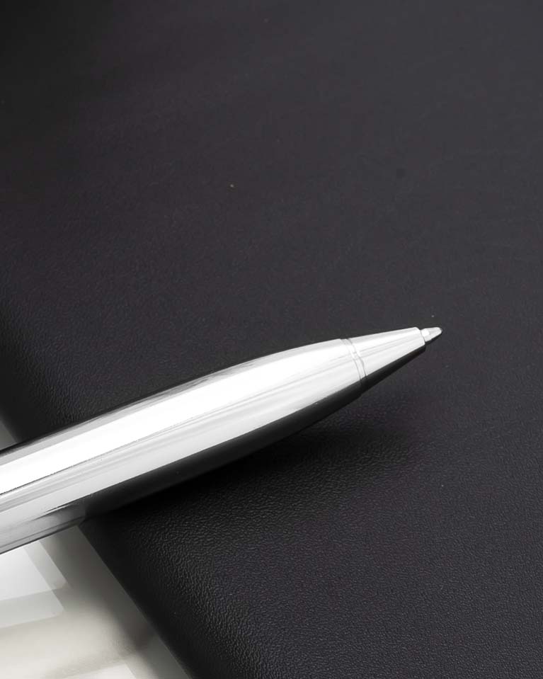 قلم رجالي أخضر فخم منقوش معدني