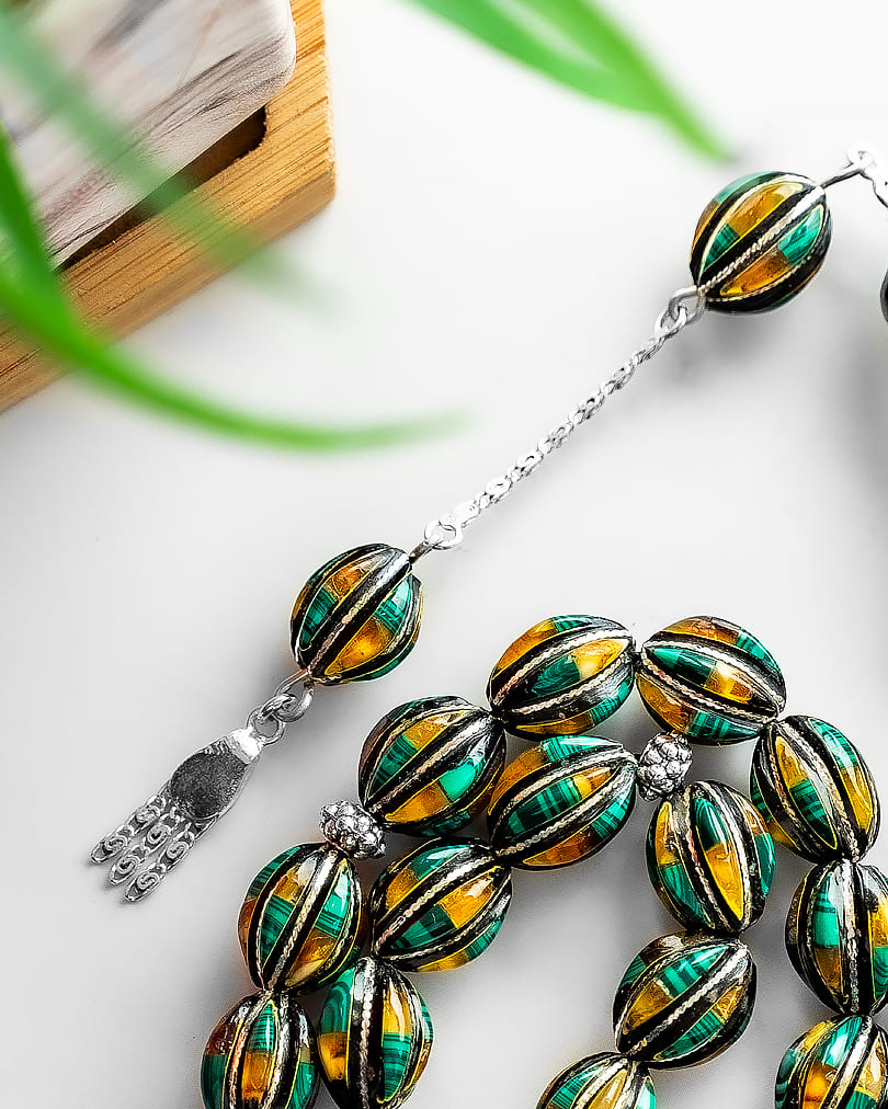 سبحة يسر فضة شبيه الكهرمان والملاكيت