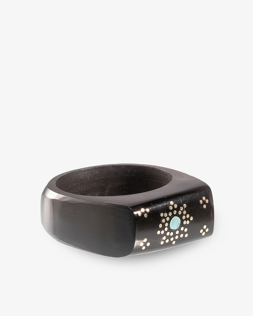 خاتم رجالي خشب كوك منقوش بحجر فيروز طبيعي