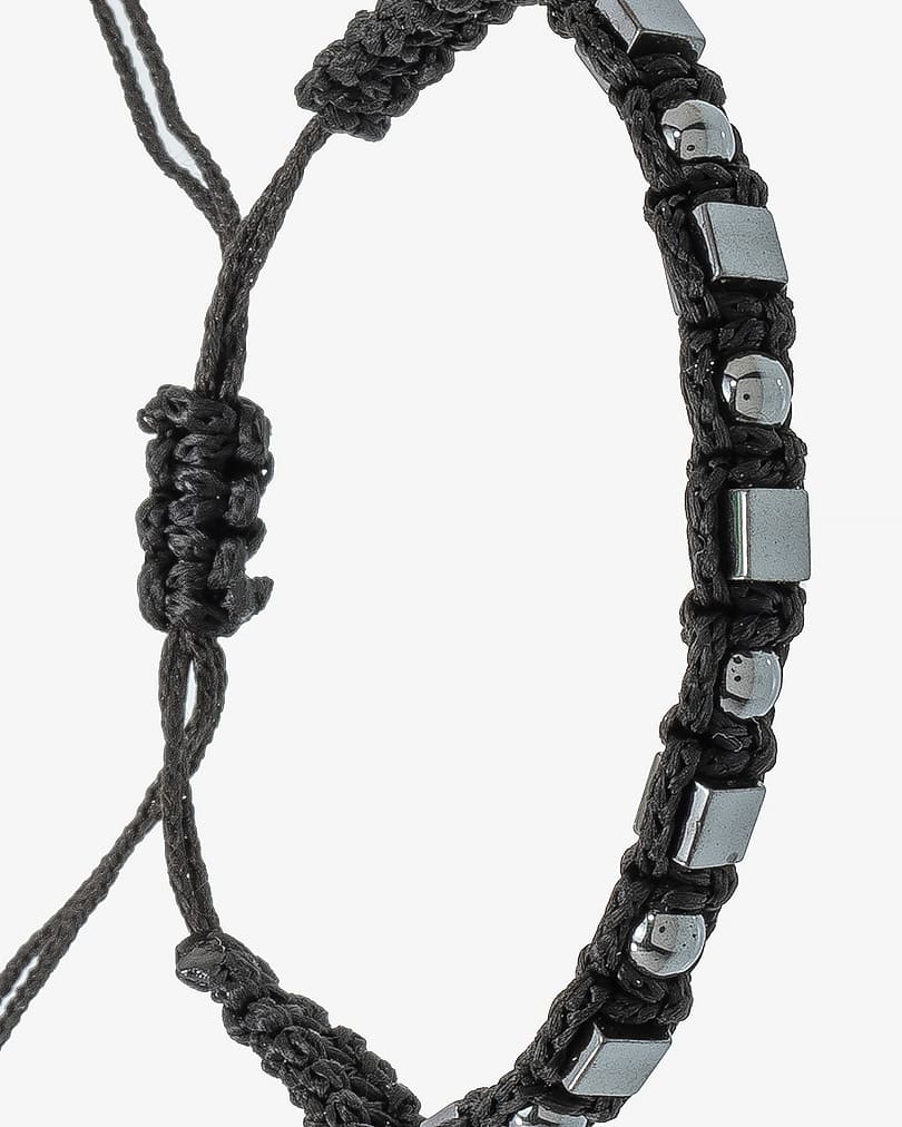 سوار معصم نسائي معدني تيتانيوم أسود