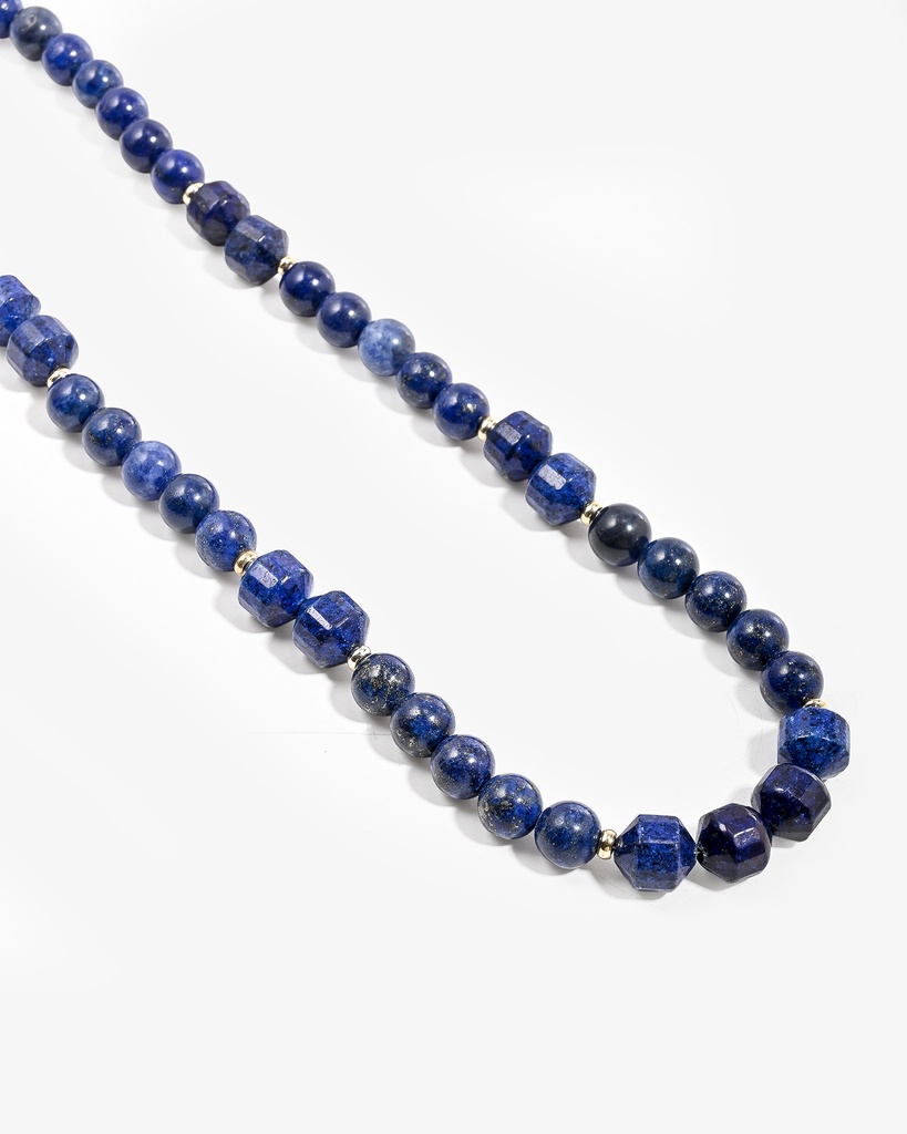 عقد فاخر من حجر اللازورد الطبيعي