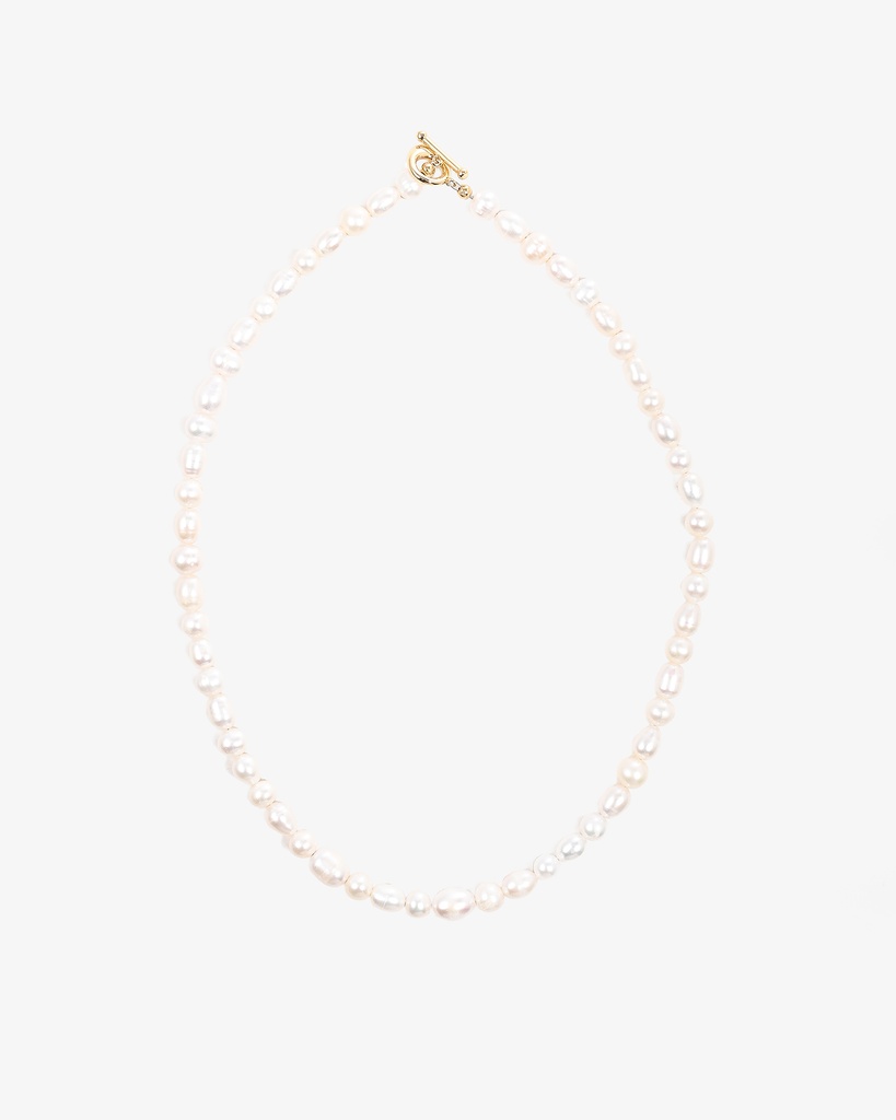 سلسلة لؤلؤ طبيعي – لمسة من الفخامة الكلاسيكية