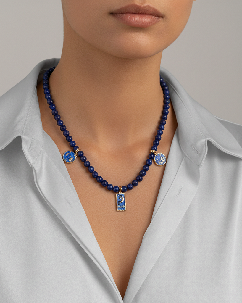 عقد مميز من حجر اللازورد الطبيعي