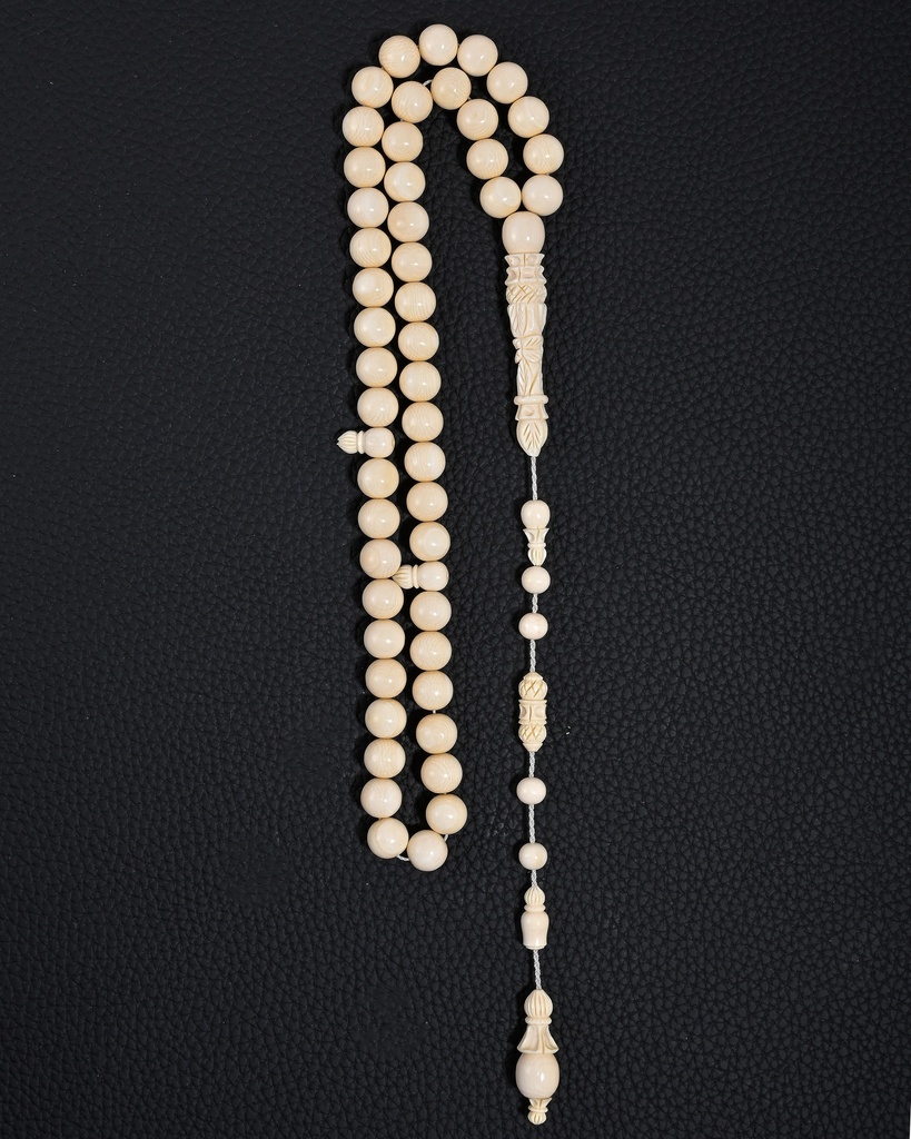 سبحة عاج ناب الفيل… فخامة الندرة وروح الأصالة