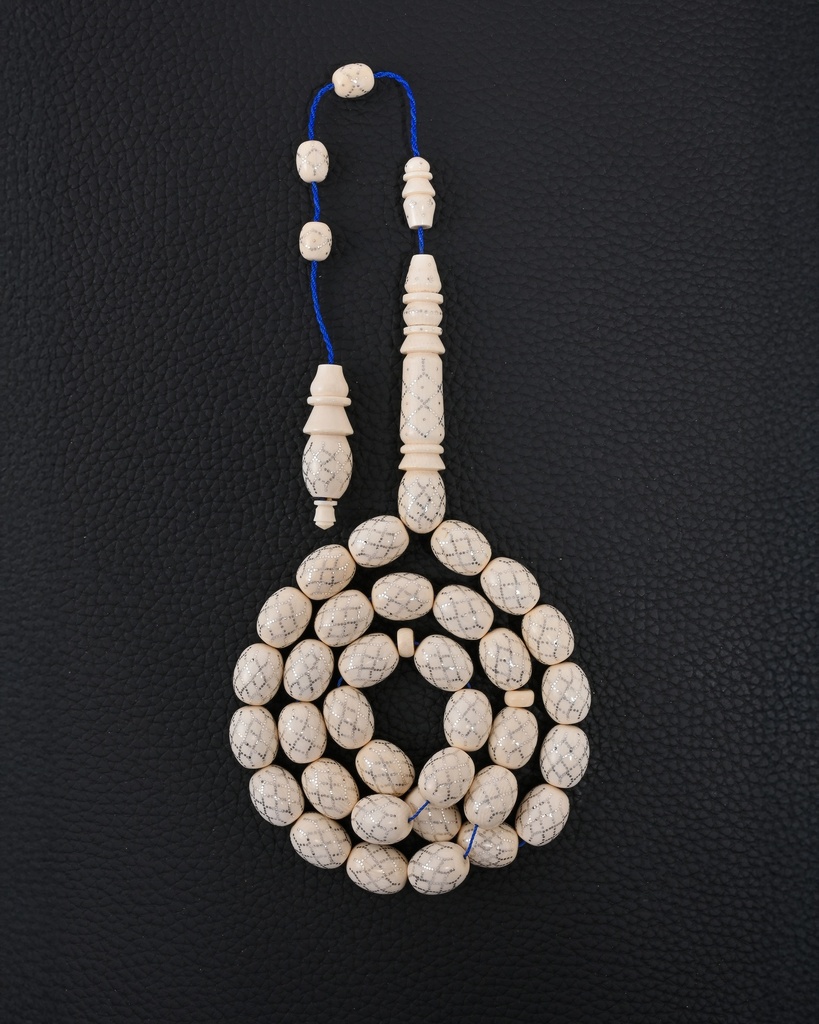 سبحة عاج ناب الفيل… حكاية فخامة وأصالة عبر الزمن