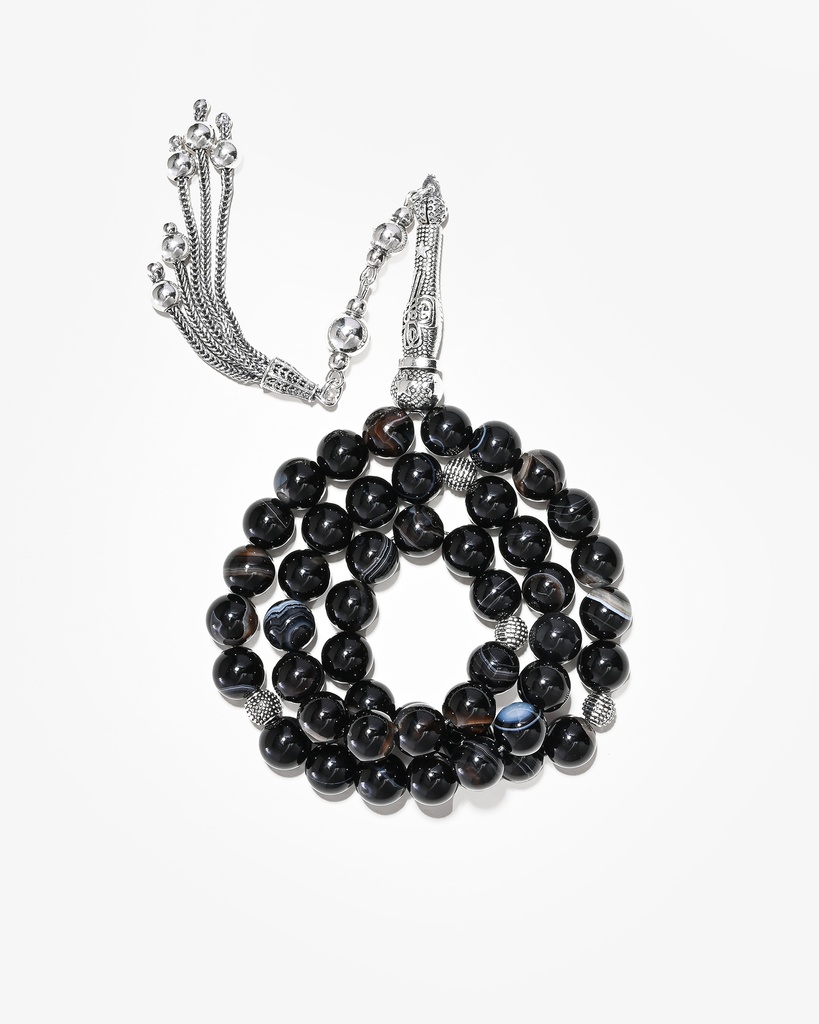 سبحة العقيق الأسود بعروق – هيبة وأناقة في كل تفصيلة