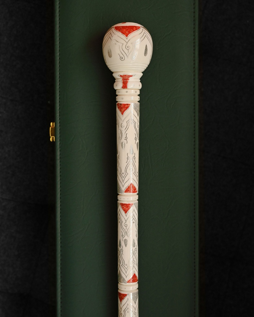 عكاز فاخر عاج طبيعي ( ناب الفيل )