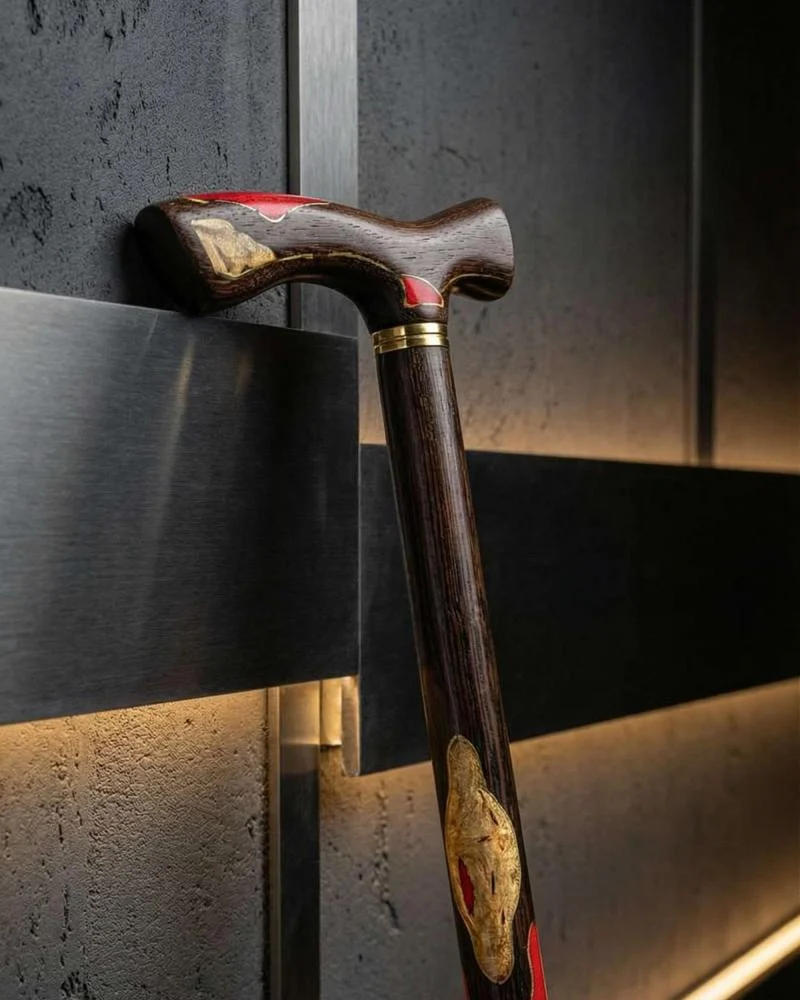 عصا عكاز ايبانوس شبيه مرجان وصدف