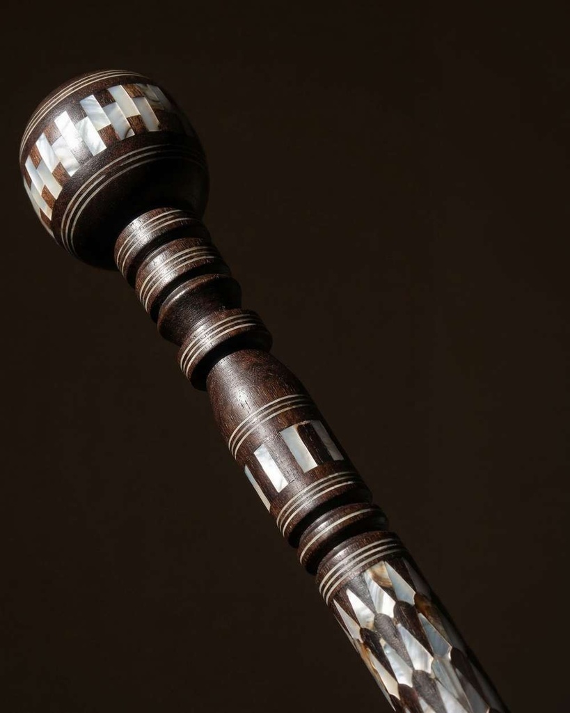 عكاز فينجي ظهر سلحفاه وصدف طبيعي