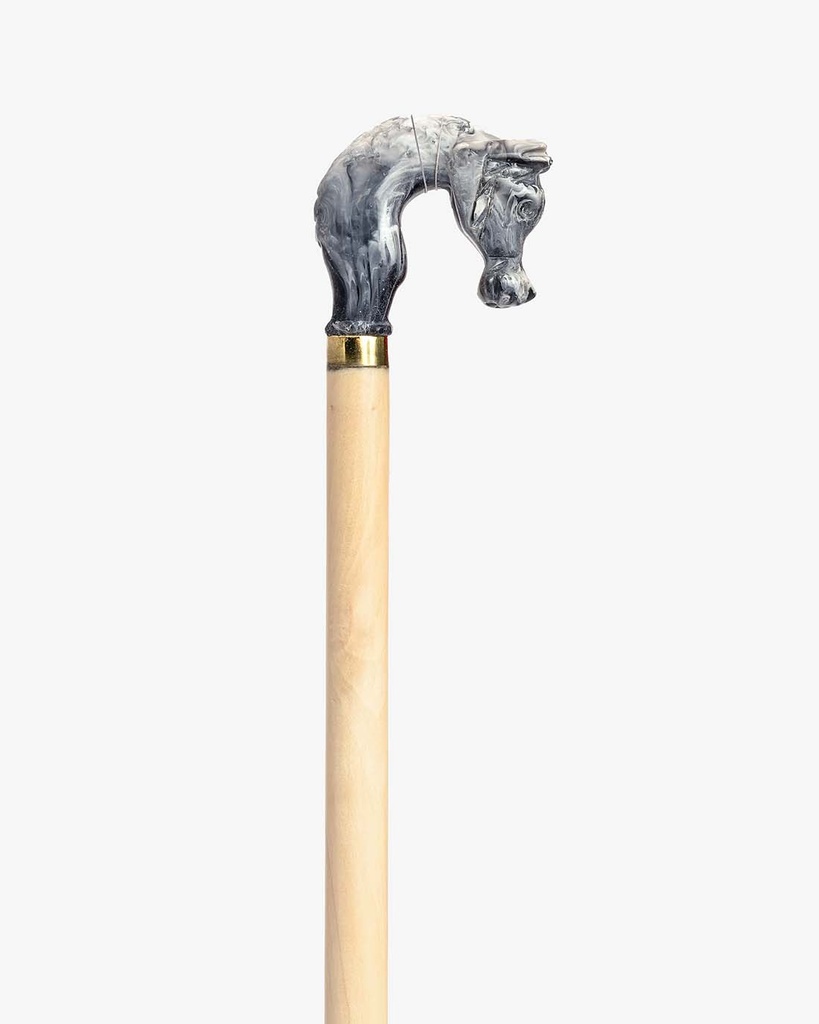 الأناقة تبدأ بخطوة – عكاز رأس حصان من خشب اللوز