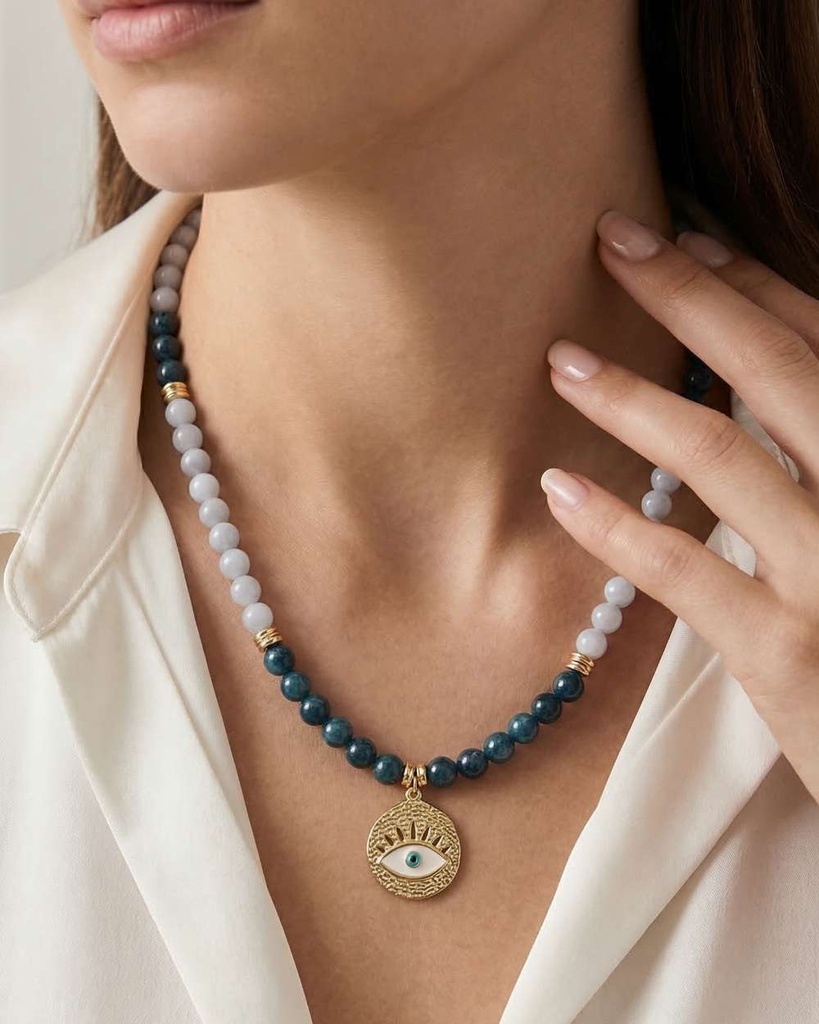 عقد حجر الزبرجد الفاخر