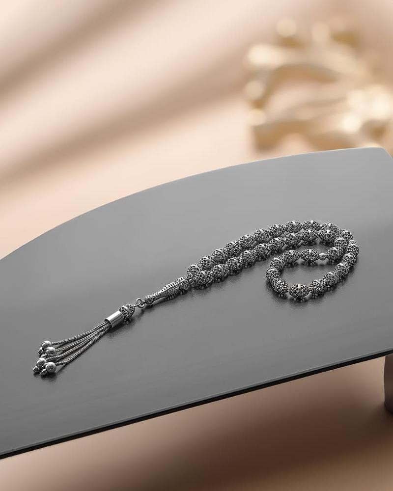 سبحة بيضاوية من الفضة الخالصة عيار 925