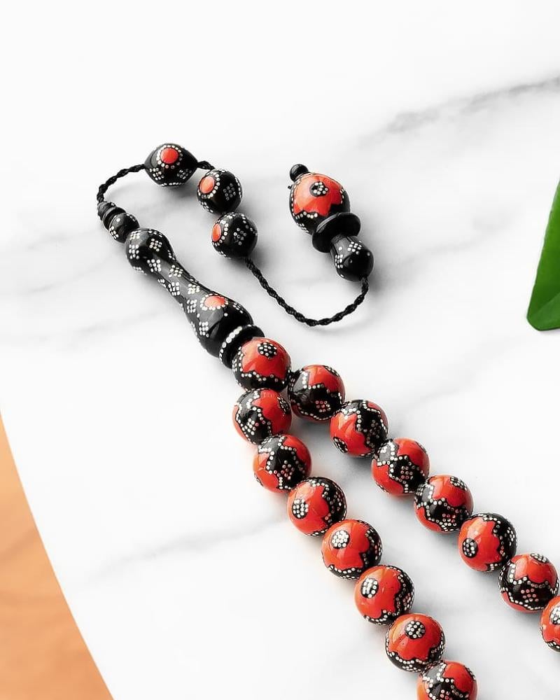 سبحة كوك طبيعي مزين بالفضة ومرجان