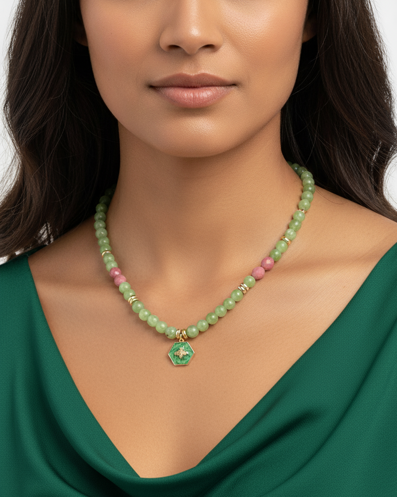 عقد من حجر الأفينتورين الأخضر مع الرودوكروزيت الطبيعي